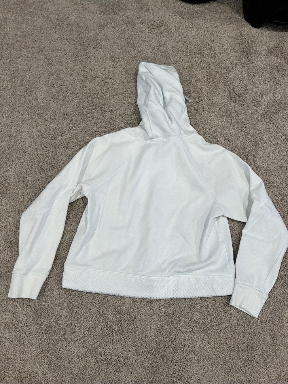 Under Armour Women’s White Pullover Hooded Sweatshirt - Picture 3 of 3